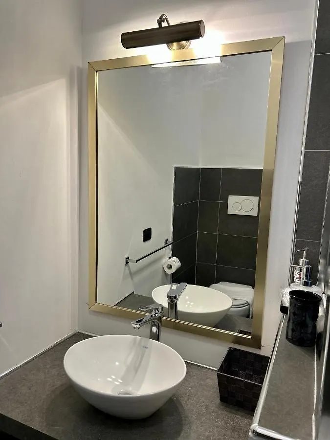 Biblio Rooms Guesthouse Bolonia 0*,  Italia