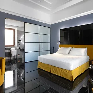Poerio 25 Boutique Napels