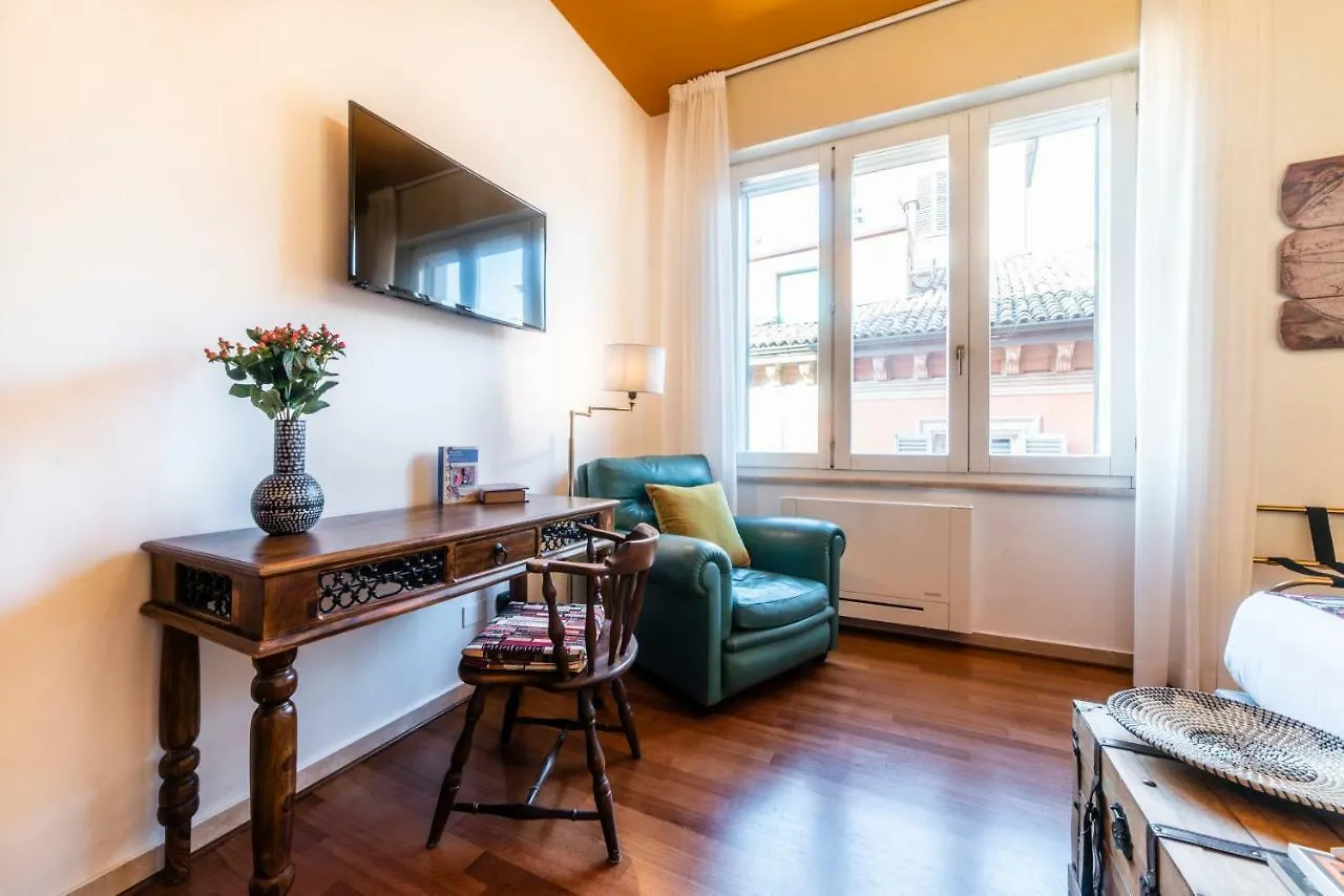 Biblio Rooms Guesthouse Bologna Italy